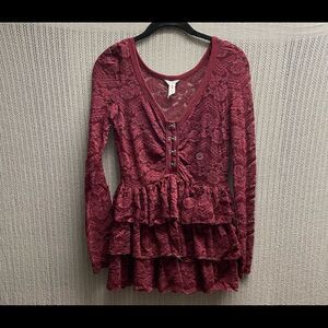 Bethany Mota NWOT burgundy colored lace three tiered top